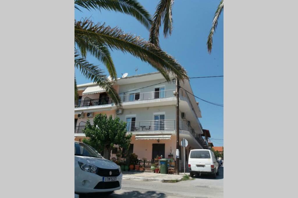 Zefis Appartment Uranúpoli Kültér fotó